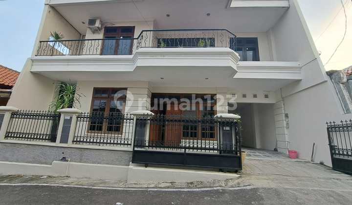 Rumah 2 Lantai Mewah Strategis Jalan Gombel Permai Ngesrep Banyumanik 1