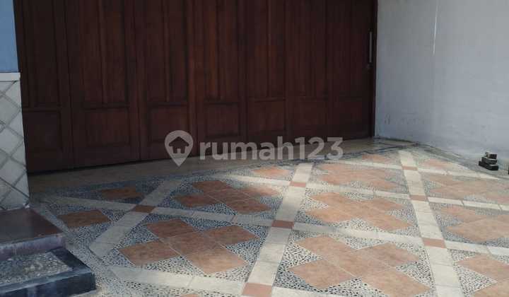 Rumah Mewah Jalan Kauman Palebon Pedurungan Semarang Dkt Superindo Majapahit, Ada Swalayan Majapahit, Pintu Toll Gayamsari 2