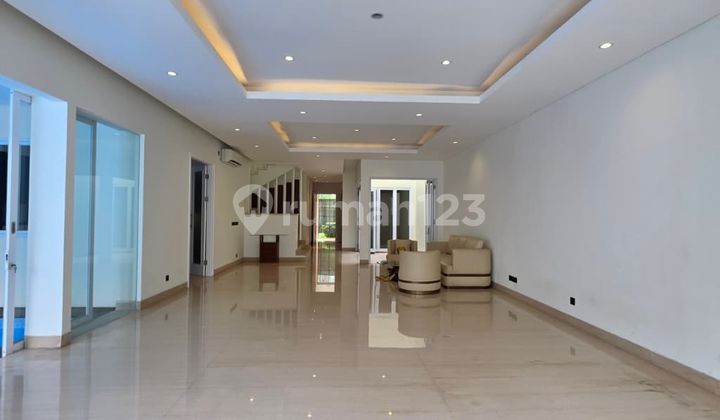 Rumah Pejaten Barat Nuansa Bali Modern 2