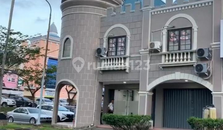 Premium Roadside Shophouse in Mall... Ready to Use. Premium Roadside Shophouse in Mall... Ready to Use.