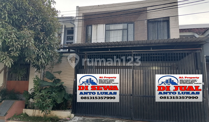 0425SA House Near PASAR LARIS Taman Palem, 3-car wide road, 2 Floors Neat, Clean Rp100 million Slightly negotiable Contact Accepting Property Sales, Purchases, Rentals Hub Antolukas Wa 0813 1535 7990