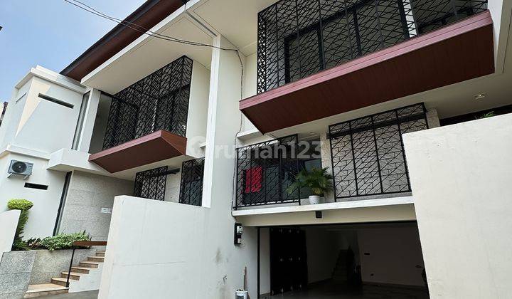 Forsale Modern Tropical Townhouse At Kemang Jakarta Selatan 1