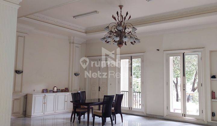 Rumah di Pondok Indah, Jakarta Selatan Hook Strategis 4