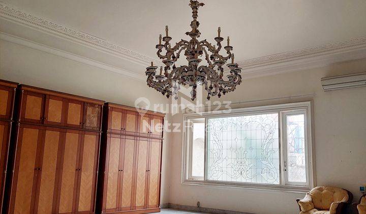 Rumah di Pondok Indah, Jakarta Selatan Hook Strategis 8