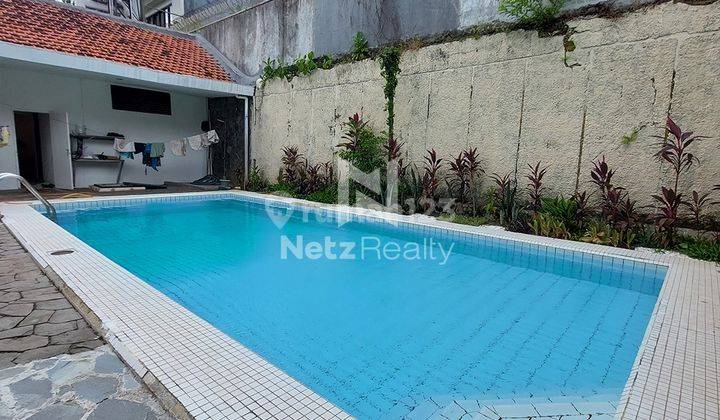 Rumah Siap Huni di Kemang, Bangka, Jakarta Selatan Swimming Pool 8