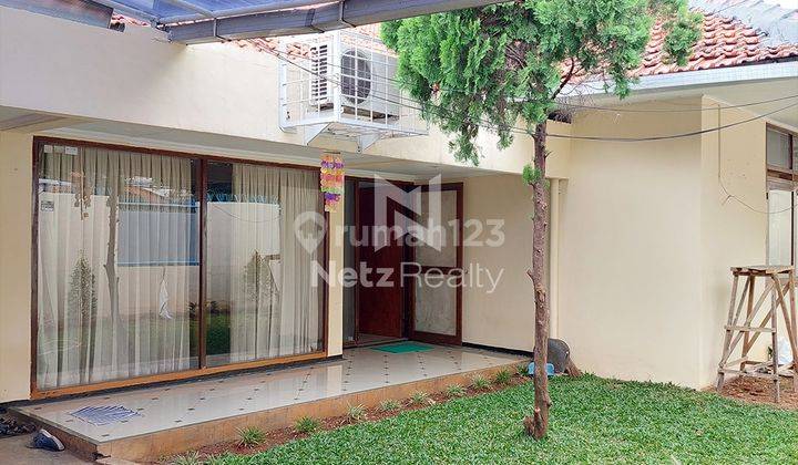 Rumah Siap Huni di Kemang, Bangka, Jakarta Selatan Swimming Pool 10