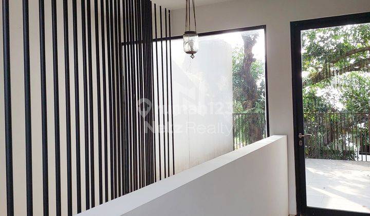 Rumah di Kemang, Jakarta Selatan ~ Dalam Townhouse ~ Swimming Pool 9
