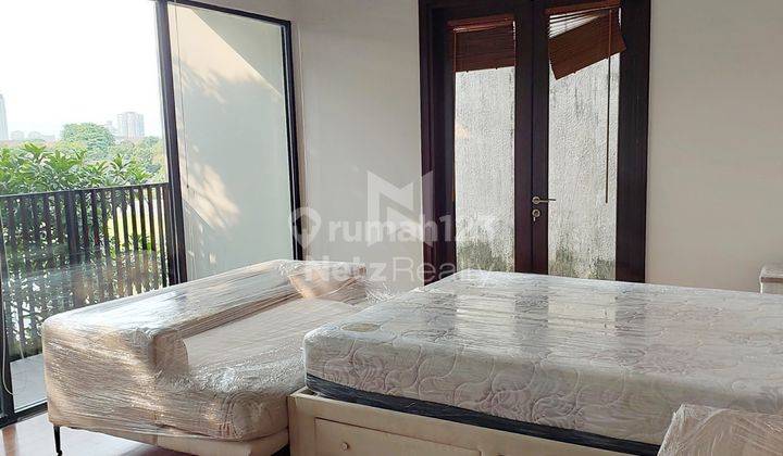 Rumah di Kemang, Jakarta Selatan ~ Dalam Townhouse ~ Swimming Pool 10