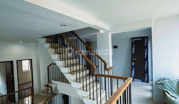 Townhouse Seminyak Residence, Jakarta Selatan