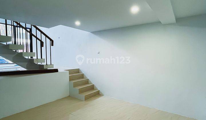 Townhouse Seminyak Residence, Jakarta Selatan