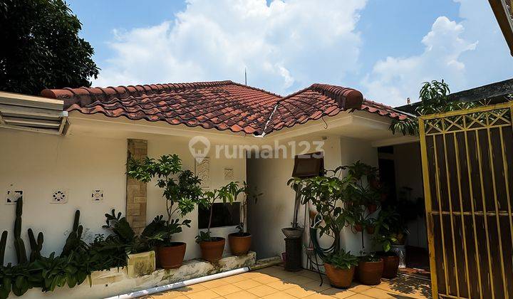 Dijual Classic House di Daerah Cibubur, Depok Full Furnish 2