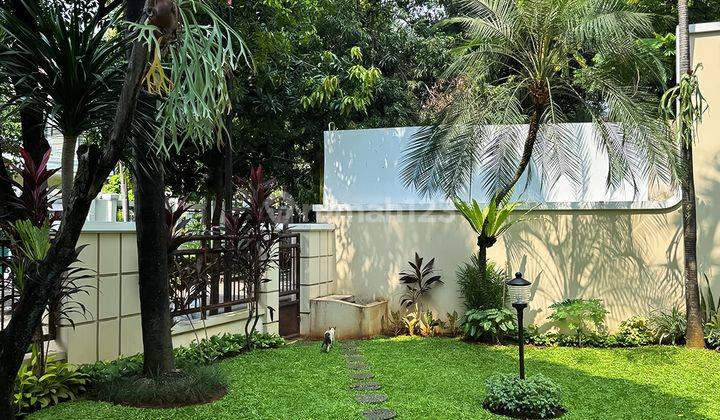 Rumah di Daerah Kebayoran Baru, Jakarta Swimming Pool 2