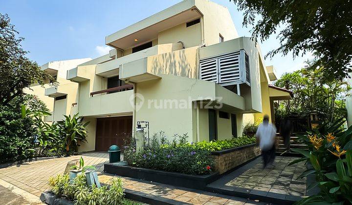 Disewakan Townhouse Kemang Jakarta Selatan Akses Mudah  1