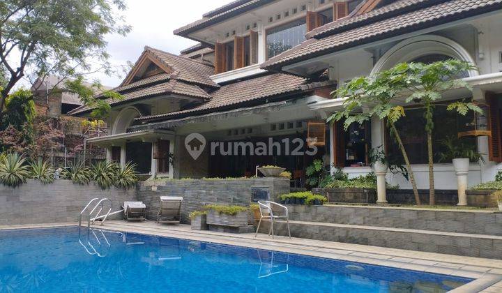 Dijual Rumah Taman Luas di Pangadegan, Jakarta Selatan  1