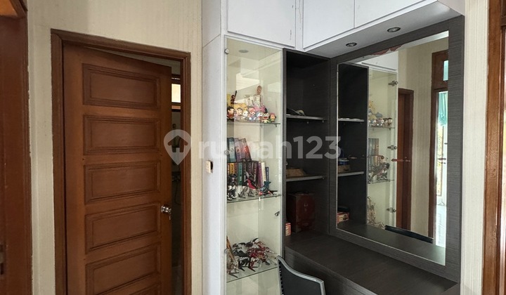 Classic House for Sale, Ready to Occupy, Ragunan - South Jakarta Classic House for Sale, Ready to Occupy, Ragunan - South Jakarta