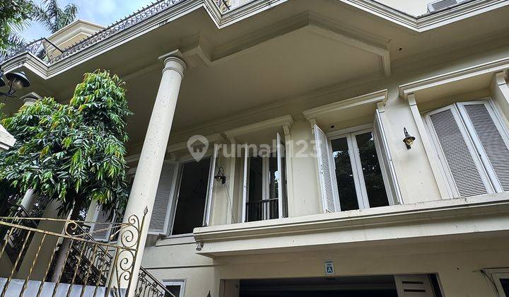 Disewakan Rumah di Pondok Indah, Jakarta Selatan Rumah di Hoek 1