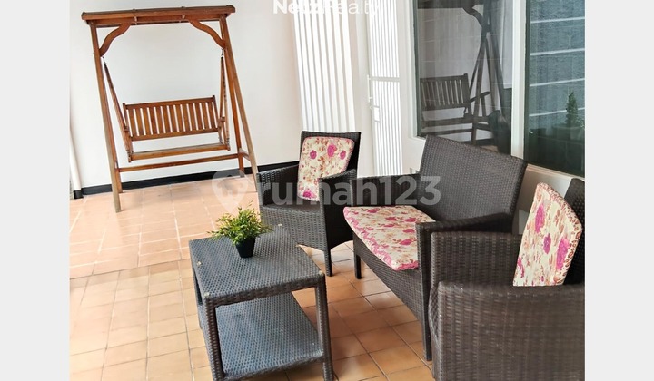 Disewakan Rumah Siap Hunian di Wijaya - Jakarta Selatan