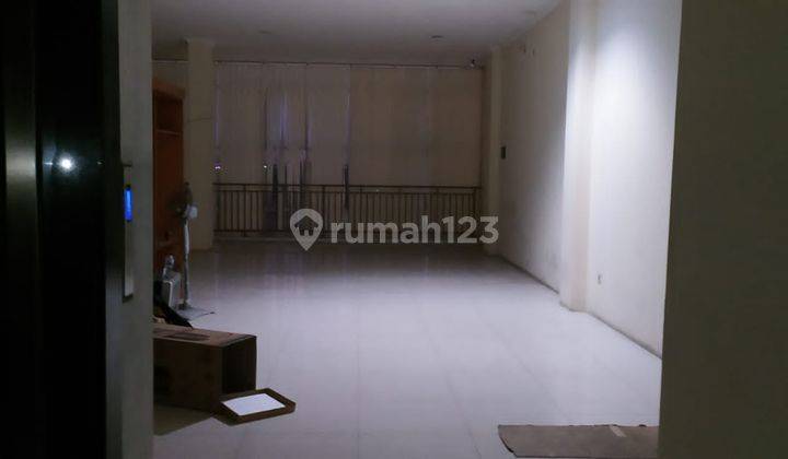 Ruko 3 Gandeng Veteran Tanah Kusir Jakarta Selatan 4