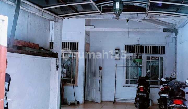 Affordable Strategic House in Radio Dalam, South Jakarta Affordable Strategic House in Radio Dalam, South Jakarta