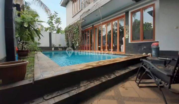 Rumah di Pinggir Jalan Lebak Bulus, Jaksel 2