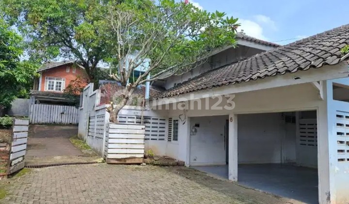 Rumah Tua Hitung Tanah Dalam Komplek Andara Jl. Andara Raya, Pangkalan Jati Baru, Depok