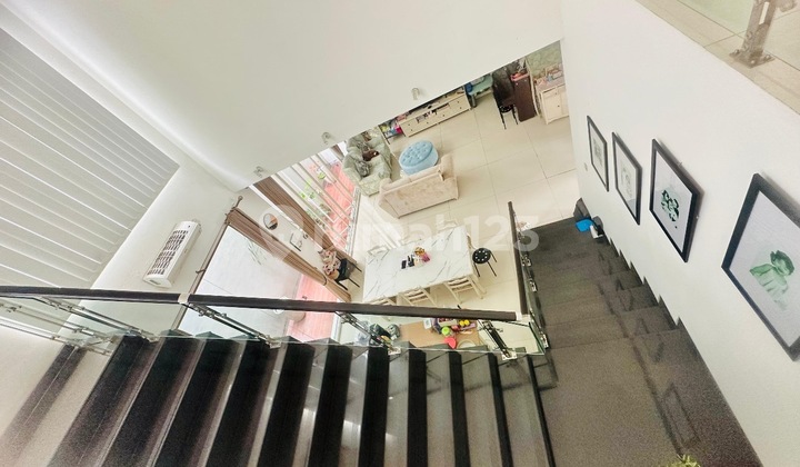 Murah Pol rumah depan golf view di citraland surabaya 2