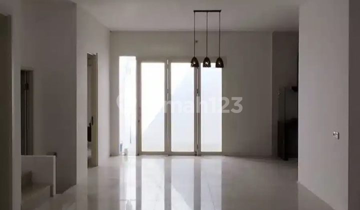 MURAH rumah semifurnish sudah di renov di wisata bukit mas 2