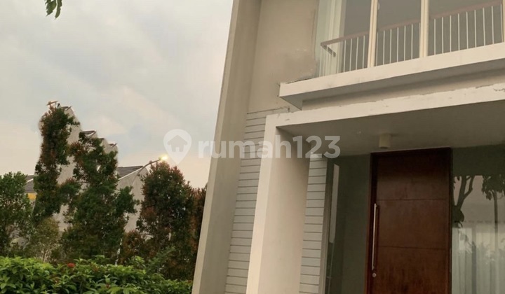Murah rumah dgn row jalan lebar luar cluster di northwest