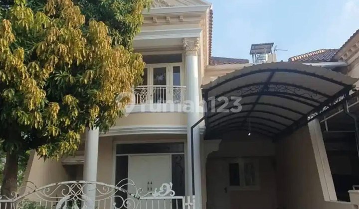 WBM house is ready to occupy and fully renovated, just a step away from Pakuwon Mall.