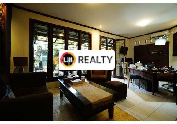 House in Kanfer Raya, Banyumanik, Semarang 1