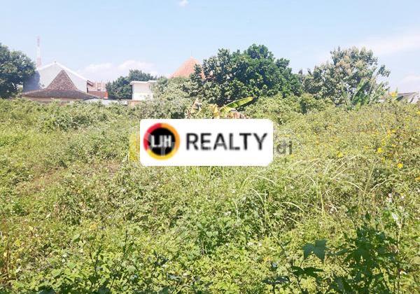 Kavling di Candi Prambanan 1