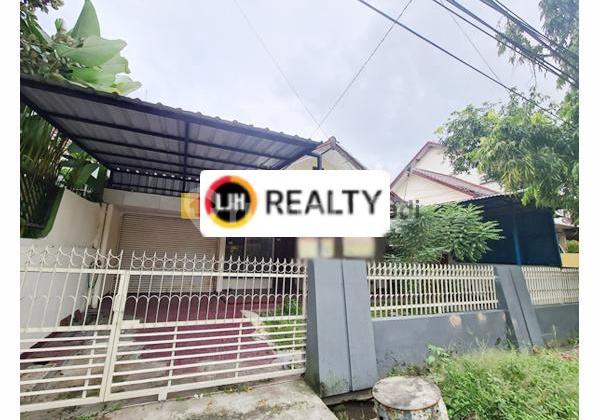 House on Lamongan Raya, Gajahmungkur, Semarang 1