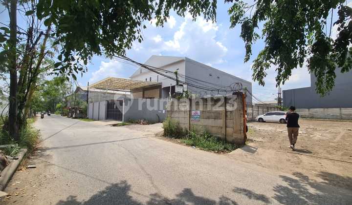 For Rent: Plot + Small Office in DPR Plot For Rent: Plot + Small Office in DPR Plot