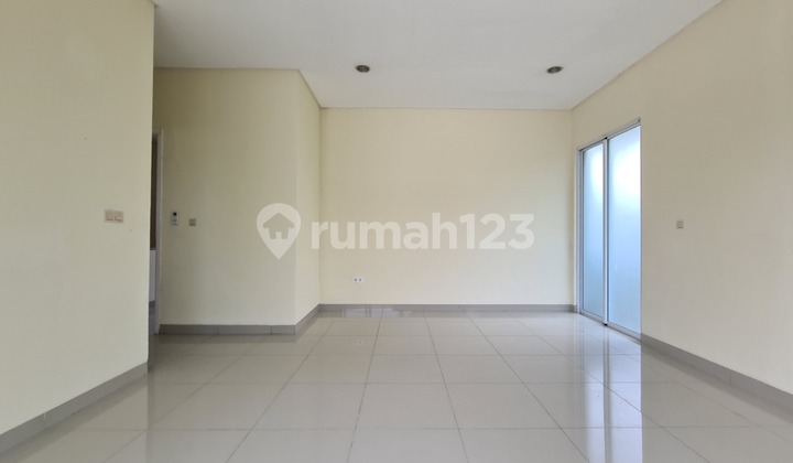 Dijual Rumah Mewah Posisi Hook Ukuran 15X18 di Green Lake City