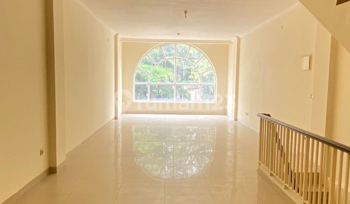 For Sale, Attached Shop House in Green Lake City at the Lowest Price