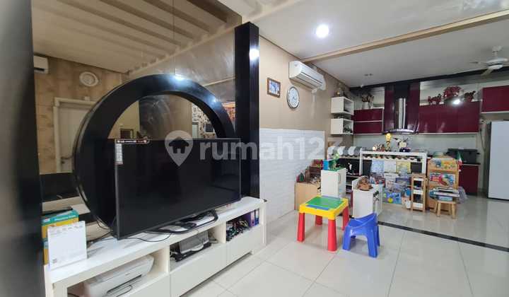 Dijual Rumah Green Lake City Cluster Amerika 8x15 Semi Furnished