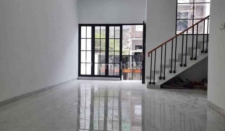 Dijual Rumah Baru Di Taman Ratu 2 Lantai  1