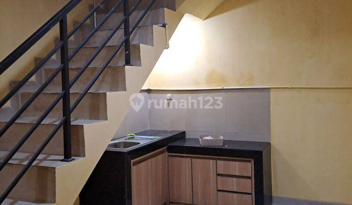 Dijual Rumah Uk 6x16 di Taman kota, Jakarta barat 2