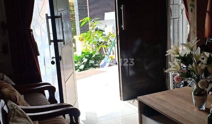 Disewakan Rumah Siap Huni Raffles Hills Cibubur Jakarta Timur 1