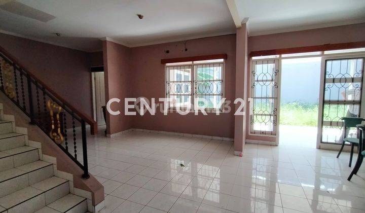 RUMAH 2 LANTAI DI SECOND BOULEVARD KOTA WISATA CIBUBUR 1