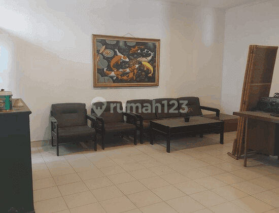 RUMAH 2 LANTAI DI DALAM CLUSTER KOTA WISATA CIBUBUR 2