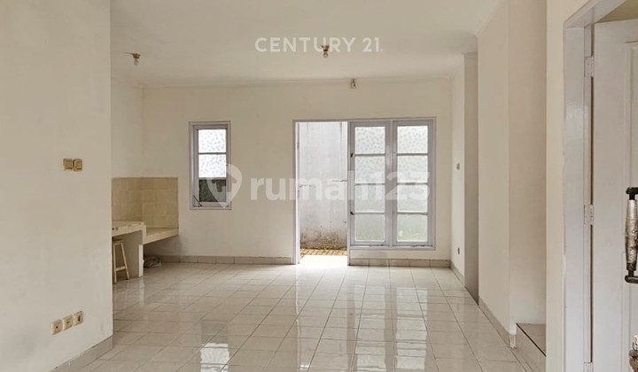 Rumah 2 Lantai di Kota Wisata Cibubur