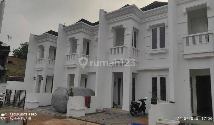 Rumah Pondok Kopi Jakaarta Timur dekat Tol Bintara Stasiun Cakung 2