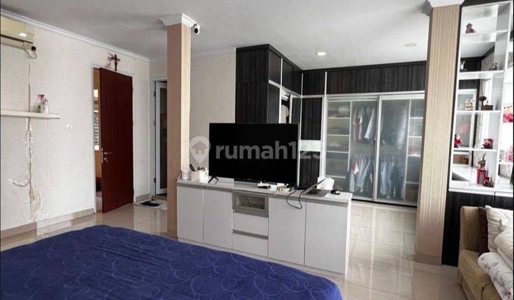 Mau Jual Cepat Rumah 2 Lantai Sudah Renovasi Hadap Selatan 2