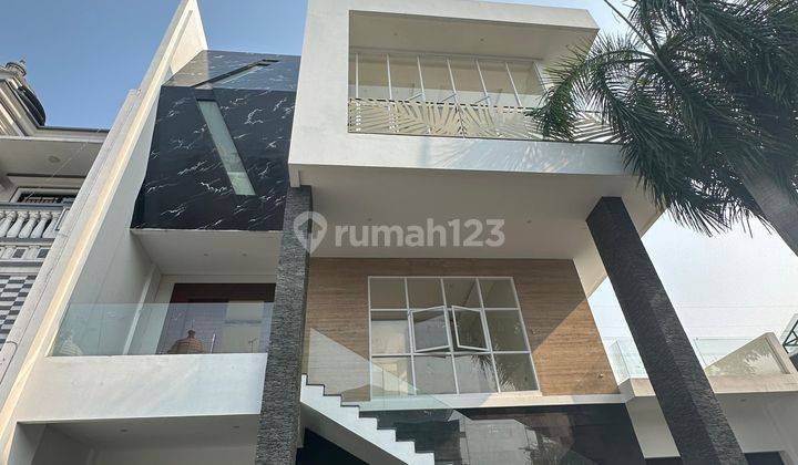 Rumah Brandnew Di Florence Pantai Indah Kapuk Posisi Hoek 2