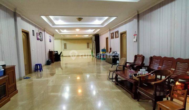 Rumah di Grisenda Boulevard 3 Lantai SHM Bagus Hadap Utara  1