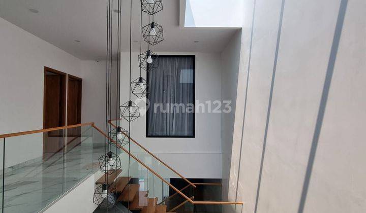 Rumah Brandnew Pantai Indah Kapuk Furnished Baru dan Mewah 2