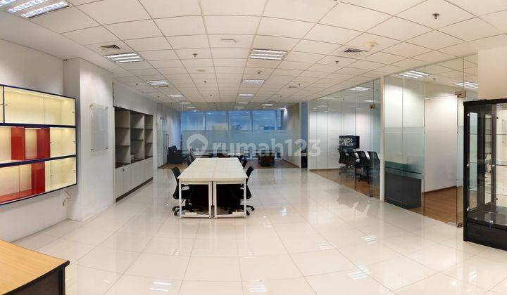 Ruang Usaha Di The Manhattan Square 240 M² Full Furnished Bagus 2