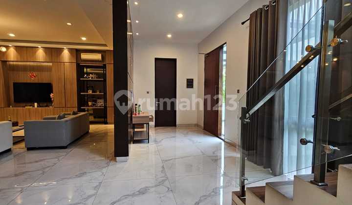 Minimalist House Elang Laut PIK Size 11.5x25 2