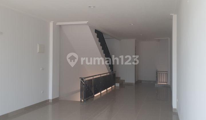 Golf Island Shop House, Very Strategic Location, Ready to Use 2